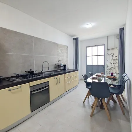 Workx Hotel apartamentowy Castelnuovo (Mantua)