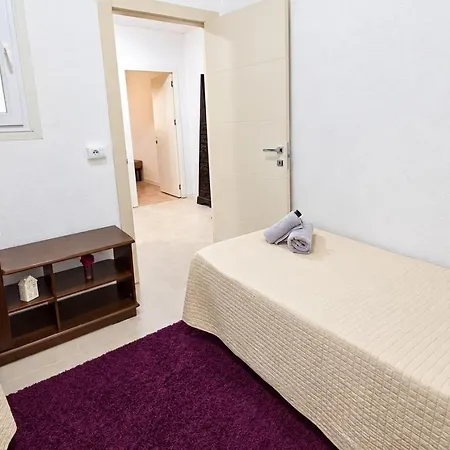 Hotel apartamentowy Workx 3*