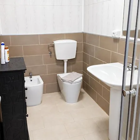 Hotel apartamentowy Workx Castelnuovo (Mantua)